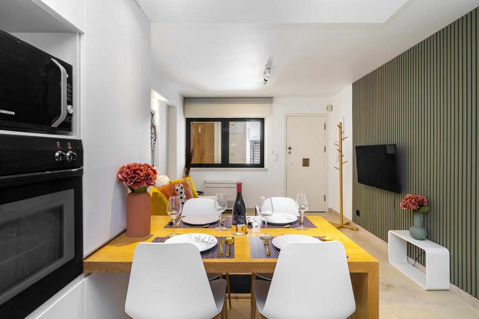 Apartment Whome Campo De Ourique 1br Duplex With Ac *